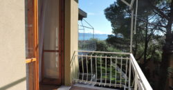 Property to rent with sea view