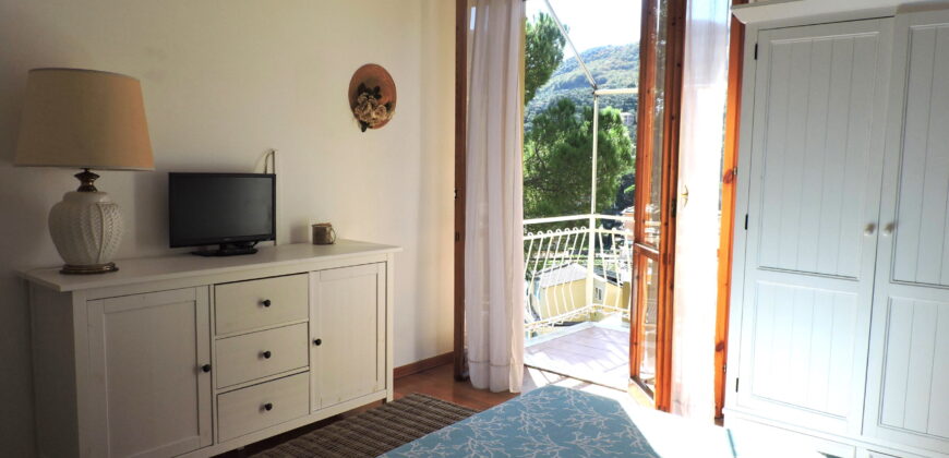 Property to rent with sea view