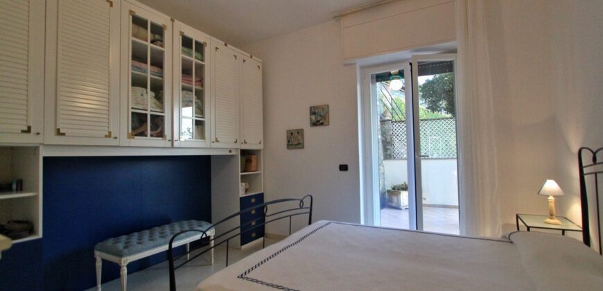 Spacious apartment with large terraces