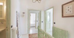 Spacious apartment with large terraces
