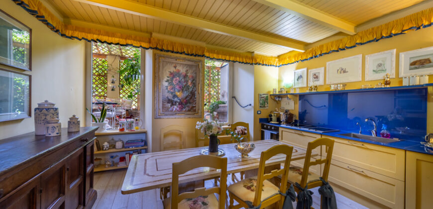 Charming apartment close to marina