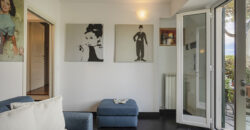 Apartment with garden and private parking