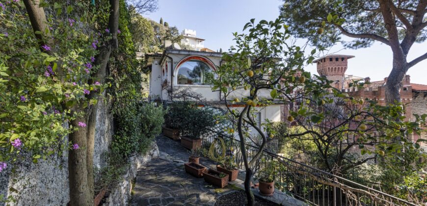 Spazi esterni e vista mare Spazi esterni e vista mare