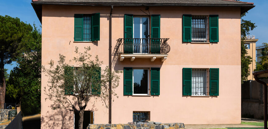 Appartamento  in villetta con giardino