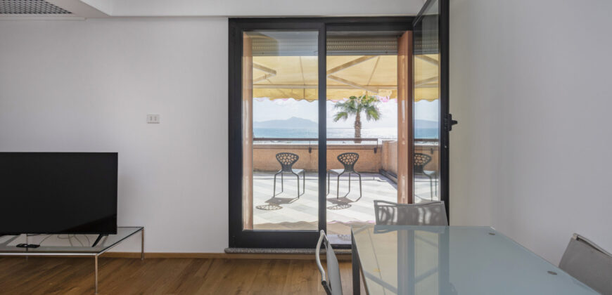 C.so Italia monolocale terrazzo