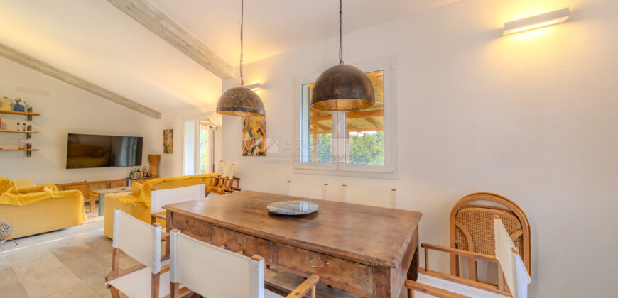 Villino di nuova costruzione immersa nel verde Villino di nuova costruzione immersa nel verde