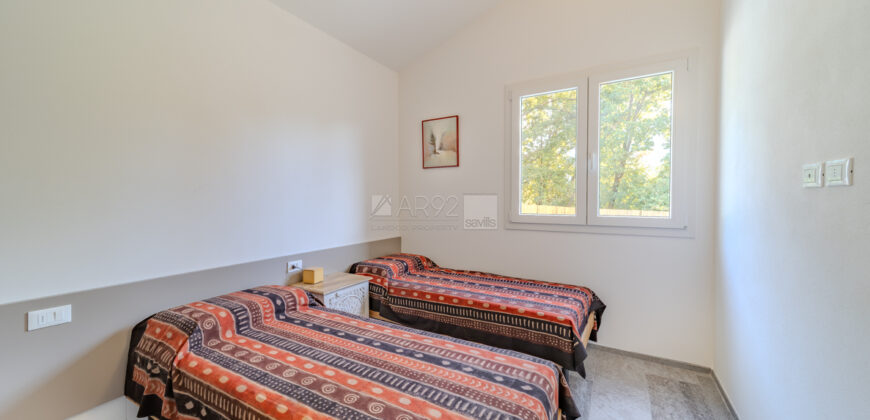 Villino di nuova costruzione immersa nel verde Villino di nuova costruzione immersa nel verde