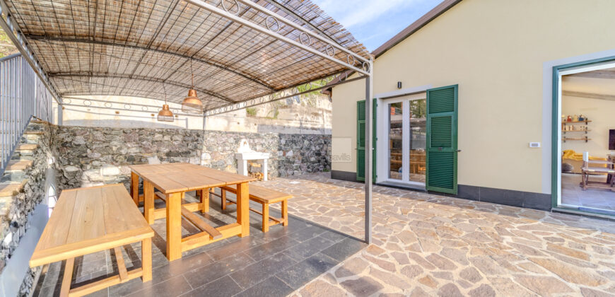 Villino di nuova costruzione immersa nel verde Villino di nuova costruzione immersa nel verde