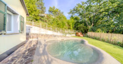 Villino di nuova costruzione immersa nel verde Villino di nuova costruzione immersa nel verde