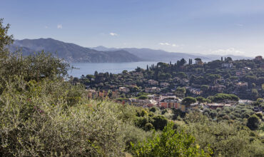 Appartamento vista mare e giardino in collina